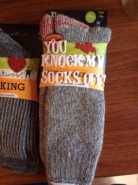 diy-valentine's-gifts-socks